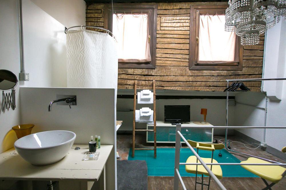 Bed and Breakfast 19 Borgo Cavour Тревизо Экстерьер фото