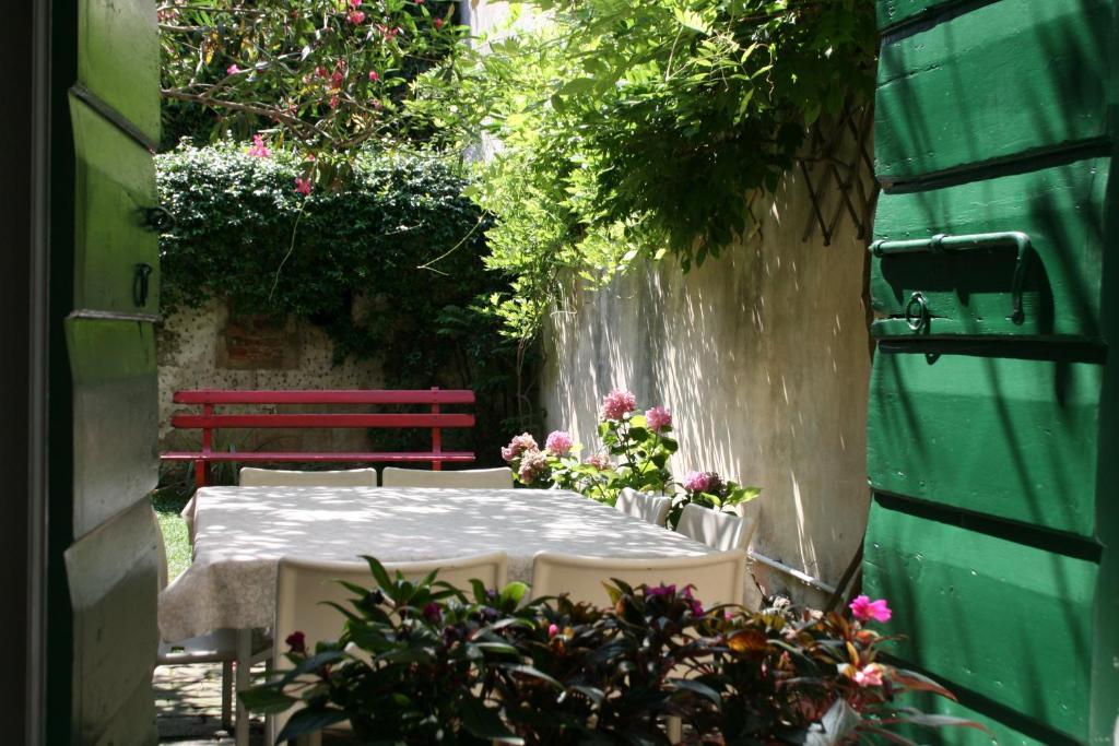 Bed and Breakfast 19 Borgo Cavour Тревизо Экстерьер фото