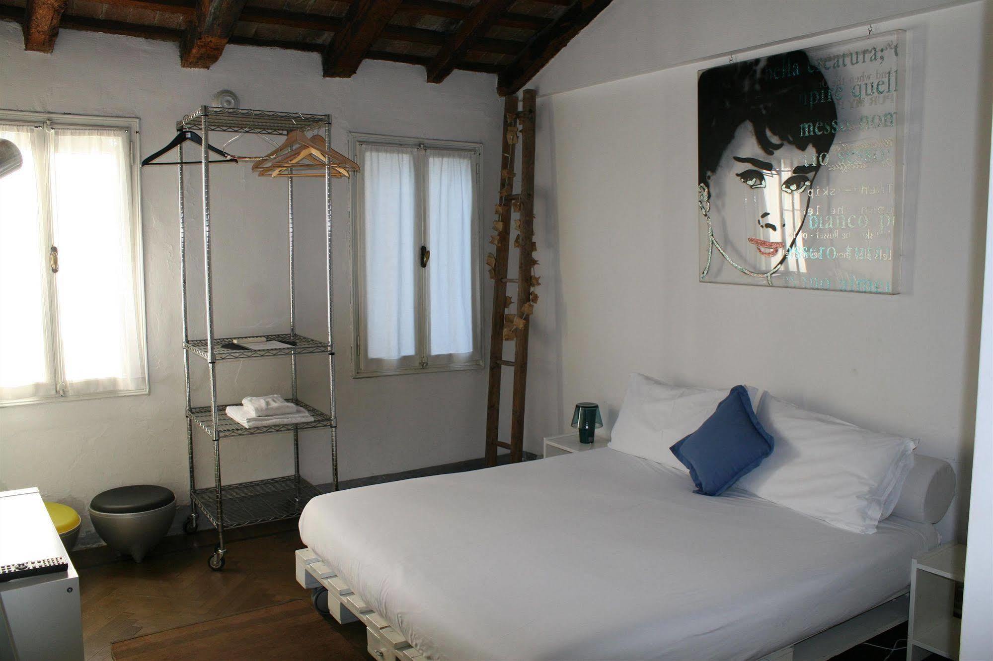 Bed and Breakfast 19 Borgo Cavour Тревизо Экстерьер фото