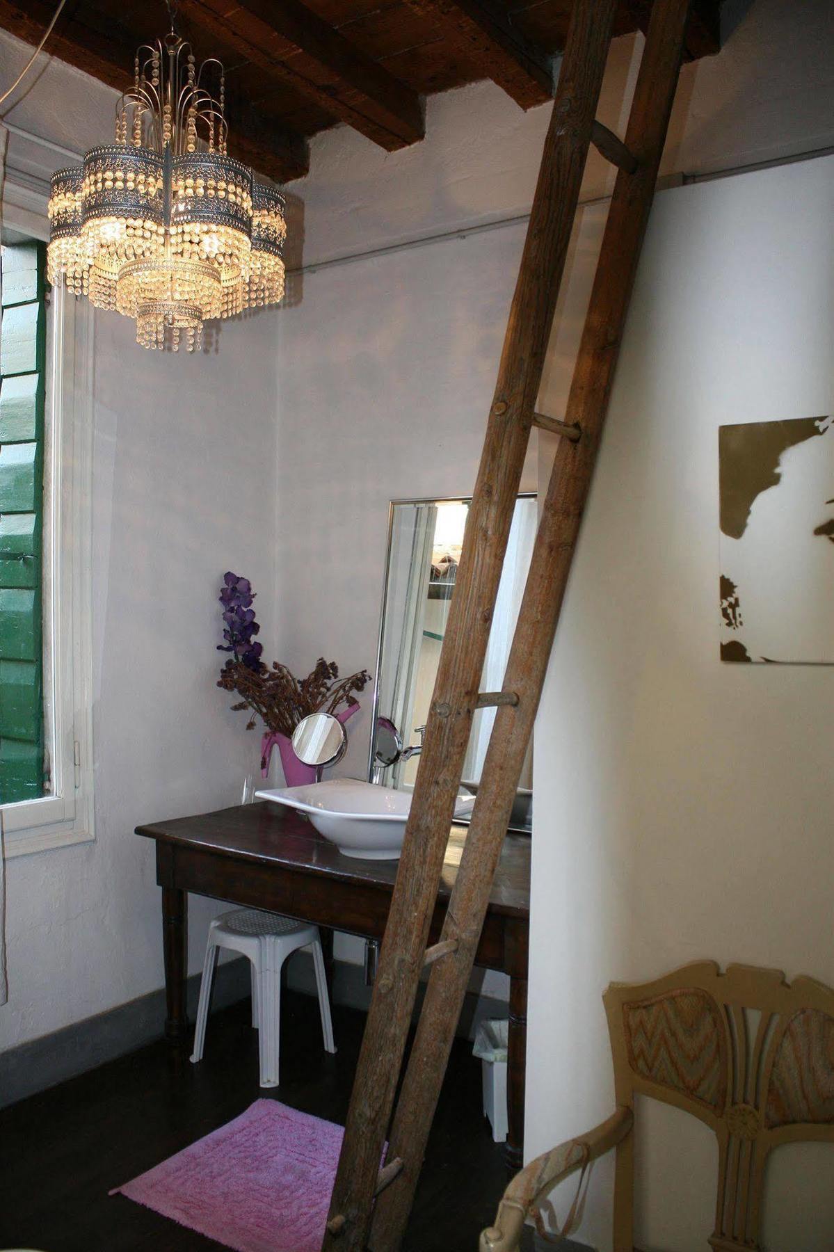 Bed and Breakfast 19 Borgo Cavour Тревизо Экстерьер фото